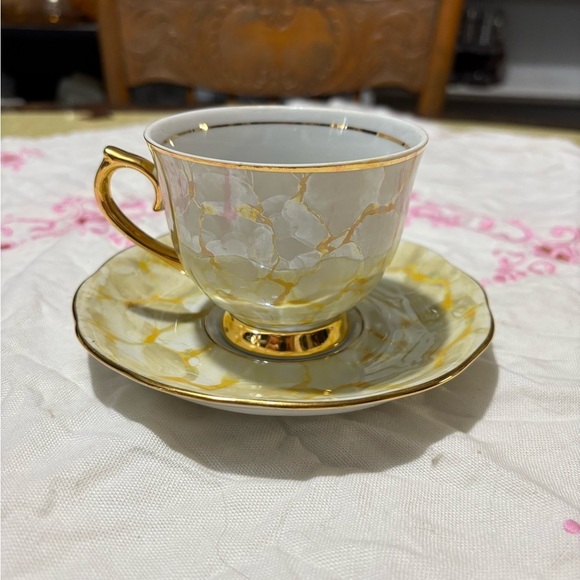 JRJS Other - Vintage Gold and White Teacup and Saucer Set with Luxurious Design